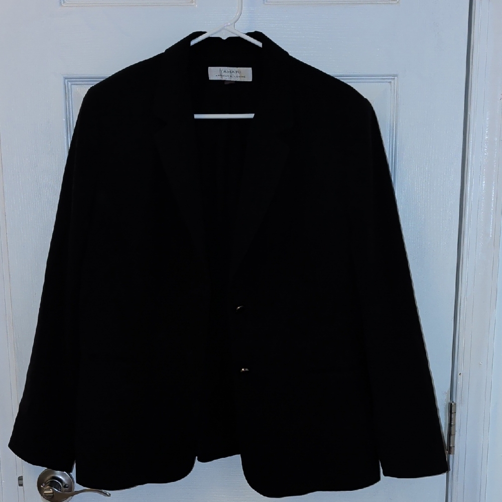 Tahari Blazer